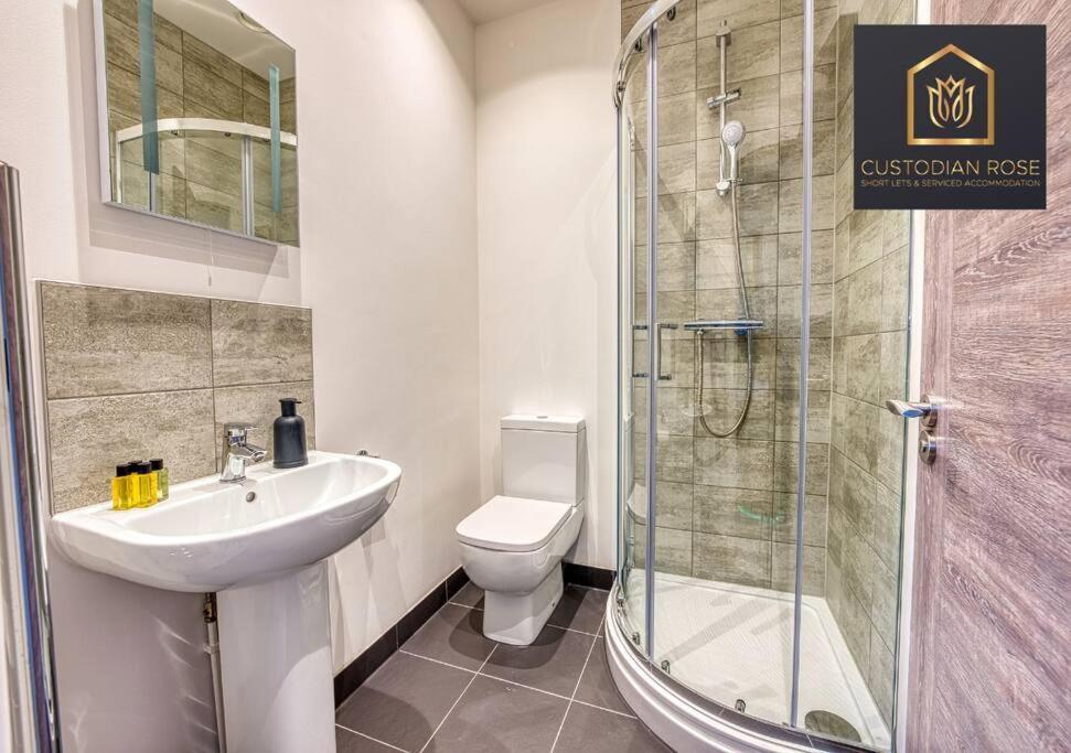 Two Bedroom - Central Peterborough - New Year Discount Buitenkant foto