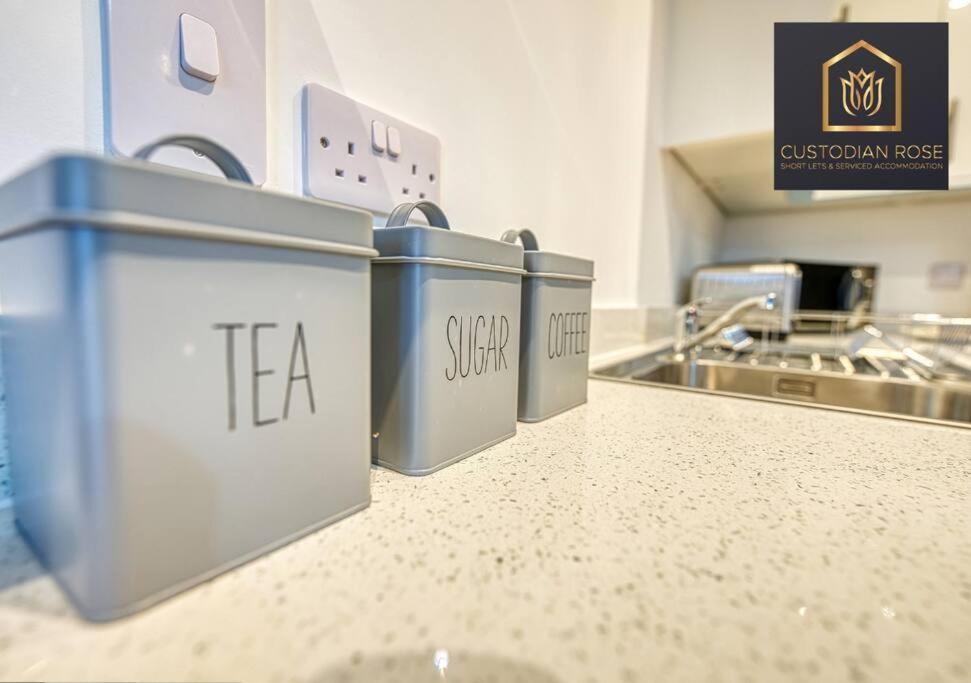 Two Bedroom - Central Peterborough - New Year Discount Buitenkant foto